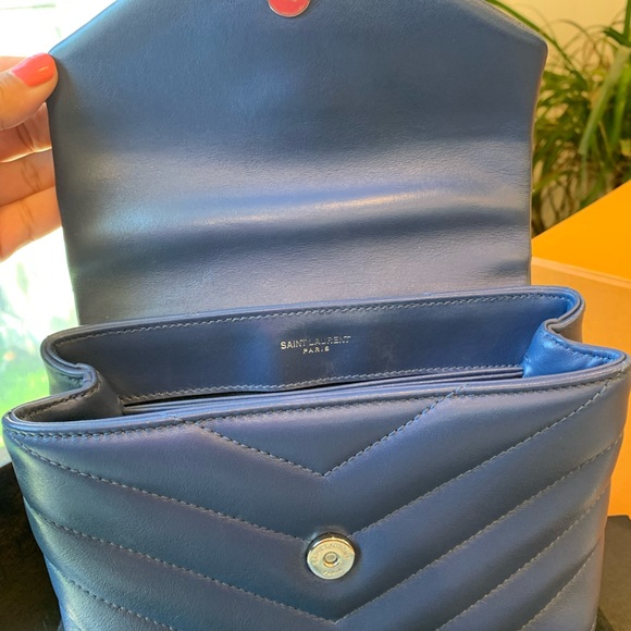 **SOLD** Yves Saint Laurent Toy Loulou bag ** SOLD - Picture 6 of 7